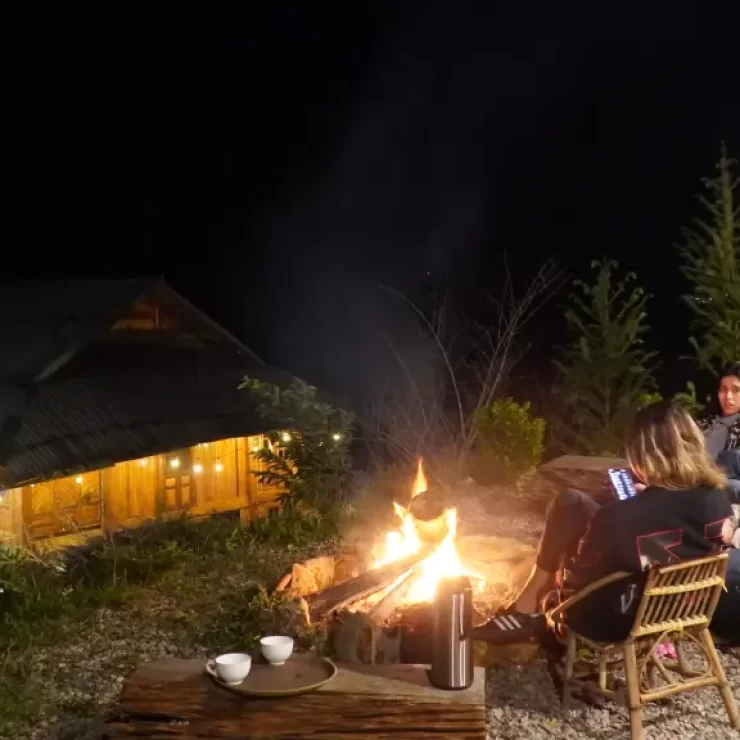 A Memory of Dawn and Sunset with French Friends in Tà Xùa